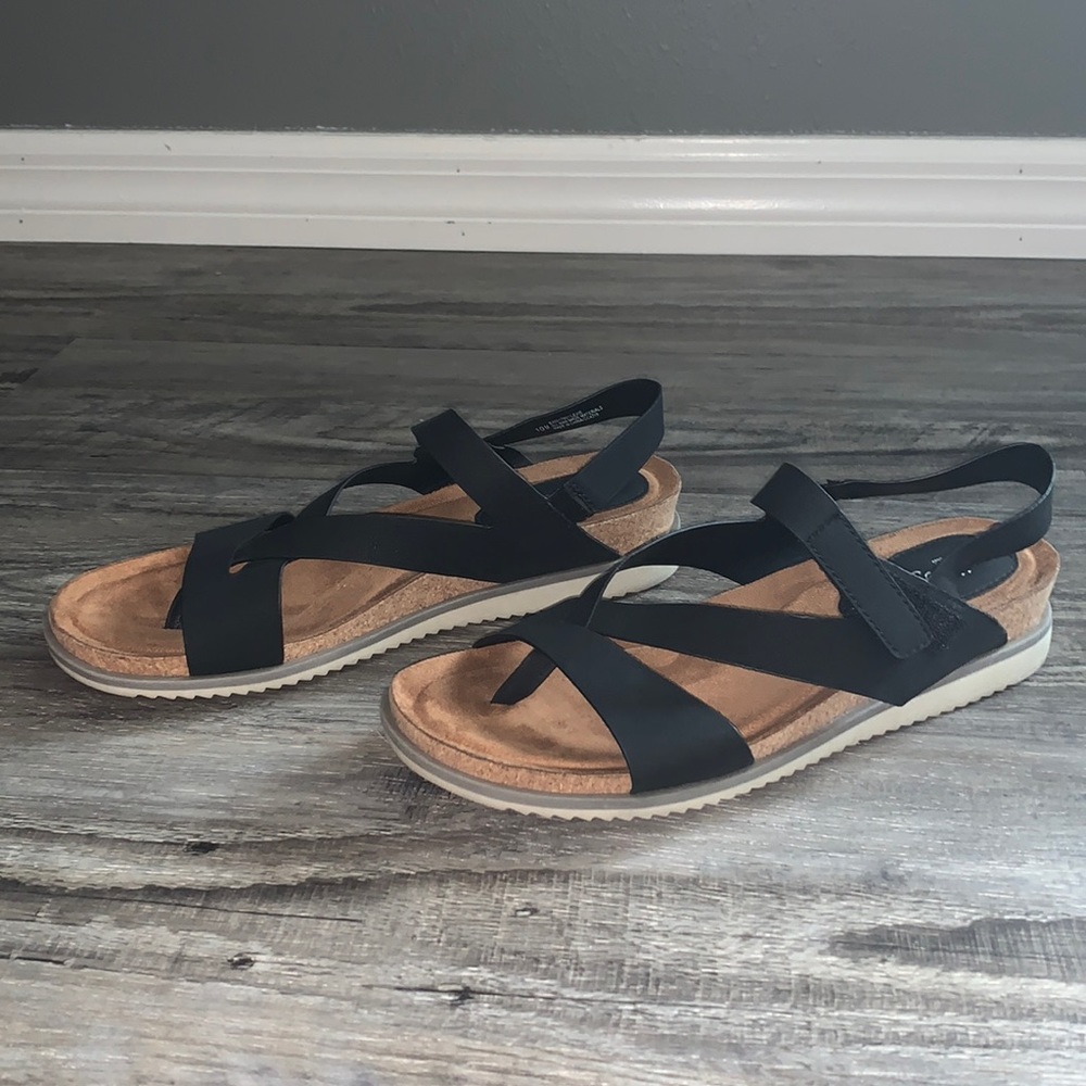 Black sandals